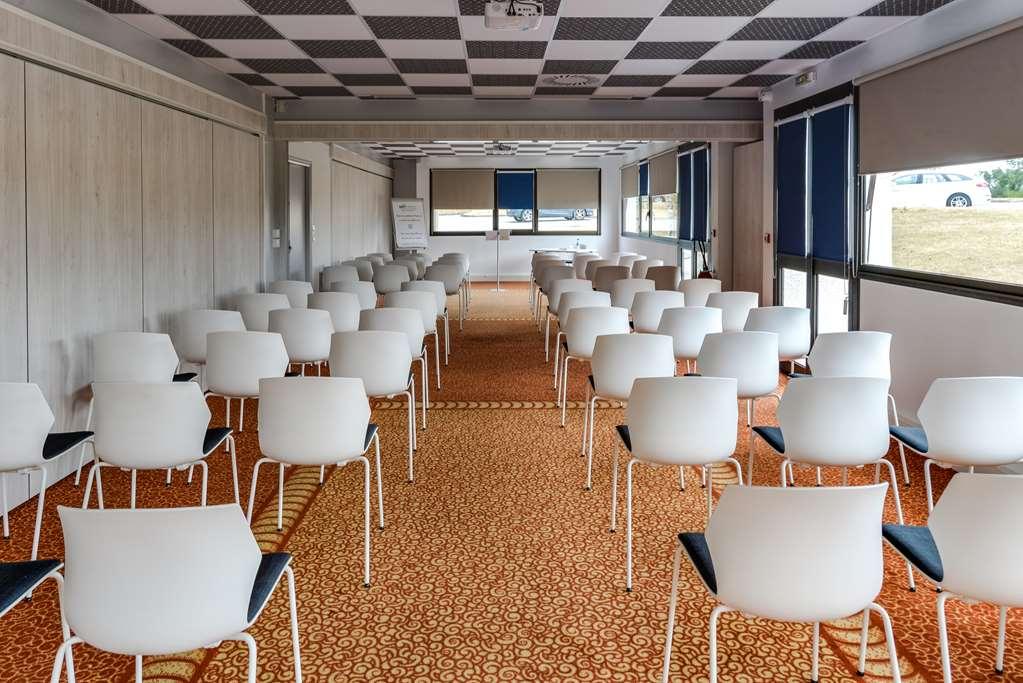 Brit Hotel Rennes Cesson 設備 写真