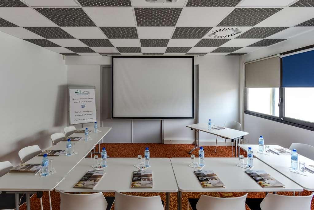 Brit Hotel Rennes Cesson 設備 写真
