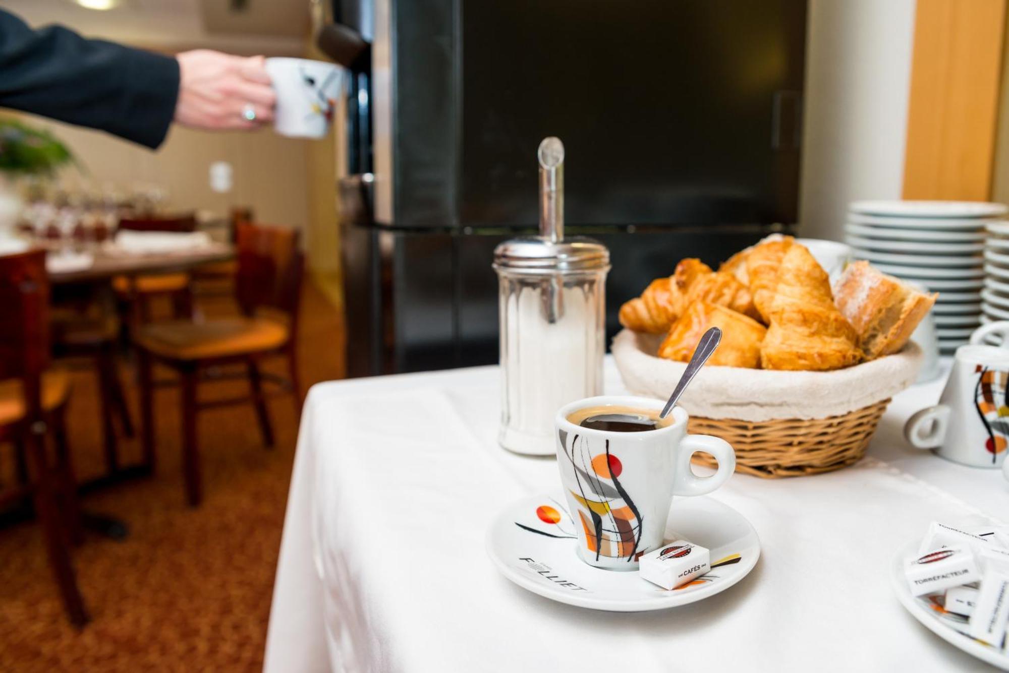 Brit Hotel Rennes Cesson エクステリア 写真